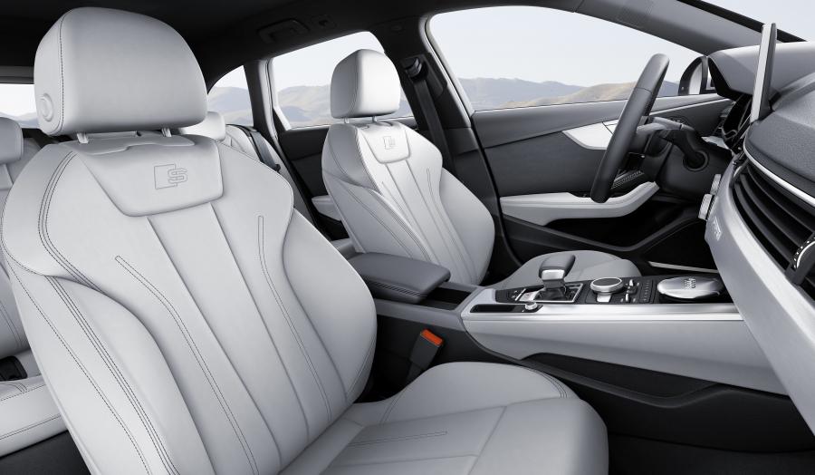 Интерьер Audi S4 Avant (B9) 2016 года  (WW) (фото 24 из 35)